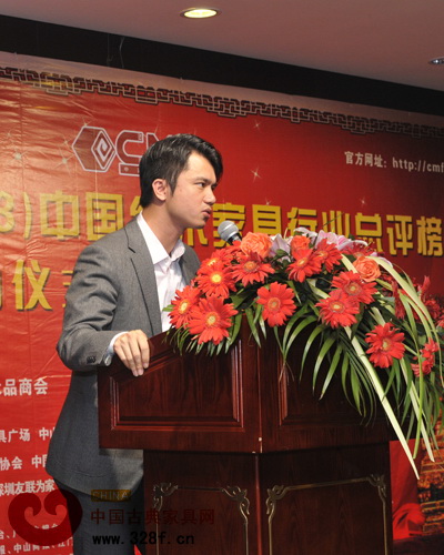 林伟华:牵手联盟品牌,推广红木文化