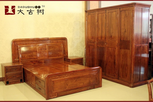 刺猬紫檀金典大床及祥云衣柜（大古树）