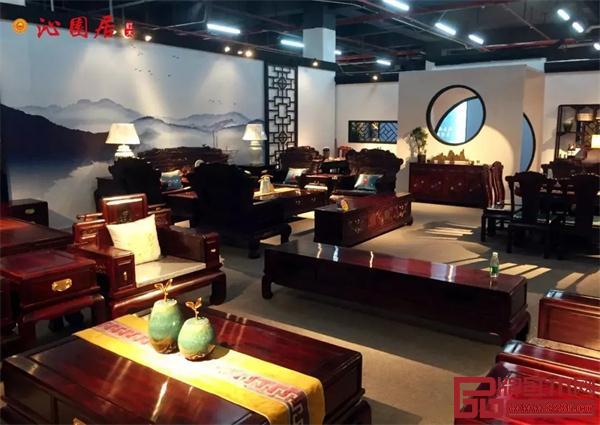新中式红木家具展内沁园居的展厅内景