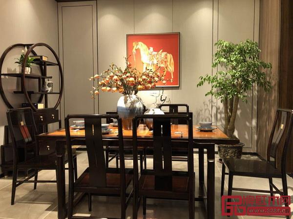 东成红木·文宋旗舰店内景 东成红木·文宋旗舰店内景
