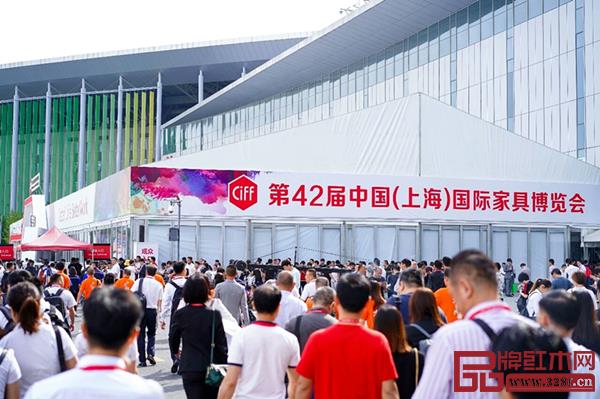 第42届中国(上海)国际家具博览会举行 第42届中国(上海)国际家具博览会举行