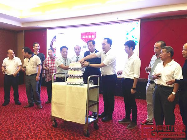 佛山市南海区红木行业协会一周年庆典现场 佛山市南海区红木行业协会一周年庆典现场