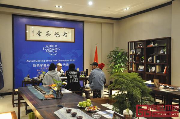 《护苗在行动》电影主创人员在“七碗茶室”讨论拍摄计划 《护苗在行动》电影主创人员在“七碗茶室”讨论拍摄计划