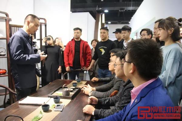 东阳市人民政府副市长蒋震雷指导“红创二代”工作 东阳市人民政府副市长蒋震雷指导“红创二代”工作