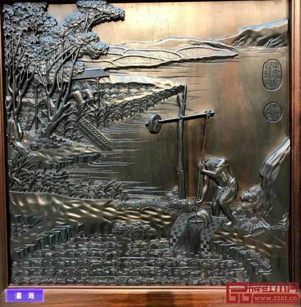 《中华耕织世纪大柜》耕作图中的“灌溉”画面 《中华耕织世纪大柜》耕作图中的“灌溉”画面