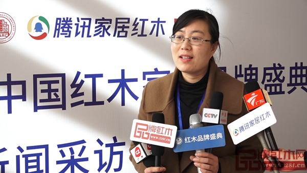 巧夺天工北京营销经理葛芹莉接受腾讯家居红木、品牌红木、广东电视台等媒体采访 巧夺天工北京营销经理葛芹莉接受腾讯家居红木、品牌红木、广东电视台等媒体采访