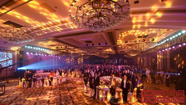 戴为红木2019迎新年会在东莞观澜湖高尔夫球会隆重举行 戴为红木2019迎新年会在东莞观澜湖高尔夫球会隆重举行