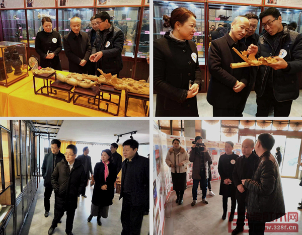 雅晟红木·檀一创始人丛东云陪同领导嘉宾参观红木艺术作品