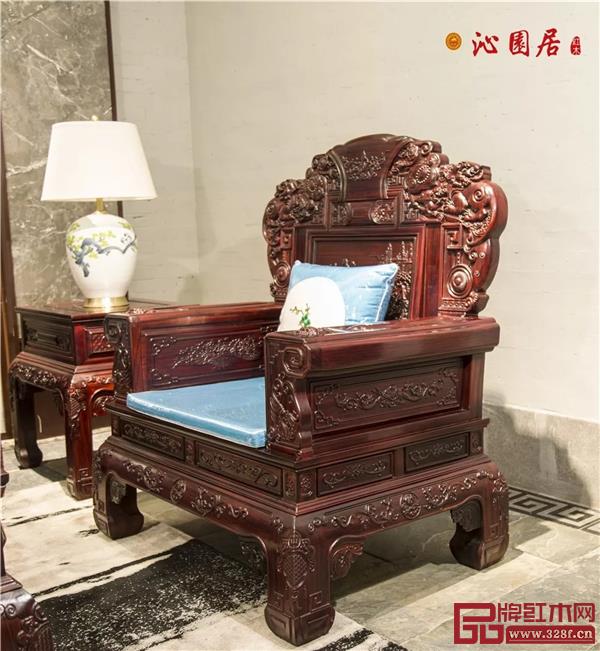 沁园居东非酸枝貔貅沙发细节图 沁园居东非酸枝貔貅沙发细节图