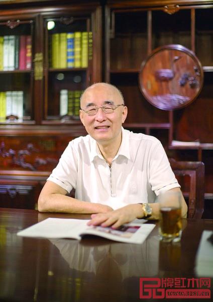 中国传统工艺大师、深圳泰和园董事长邵湘文 中国传统工艺大师、深圳泰和园董事长邵湘文