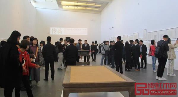 “传薪——陈增弼古家具研究文献展”在清华大学美术学院美术馆举行