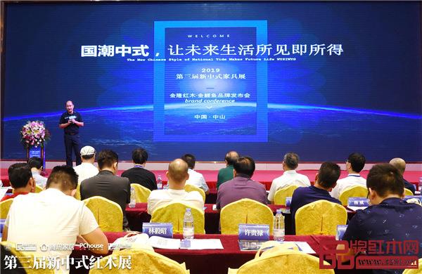 金隆·金鲤鱼率先借力大数据、云计算、智能终端以及网络优势,利用强大的互联网进行战略营销布局 金隆·金鲤鱼率先借力大数据、云计算、智能终端以及网络优势,利用强大的互联网进行战略营销布局