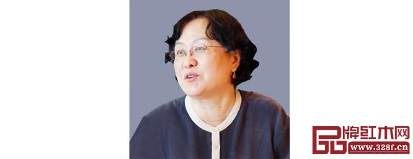  中国工艺美术行业协会常务副理事长张红