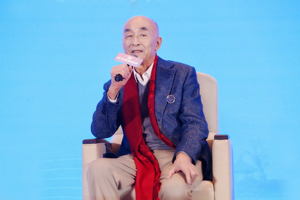 论坛嘉宾:中国传统工艺大师、泰和园董事长邵湘文 论坛嘉宾:中国传统工艺大师、泰和园董事长邵湘文