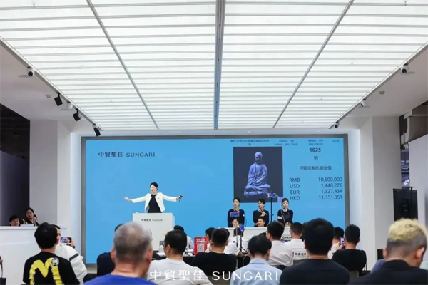 ​中贸圣佳2023上海艺术品拍卖会圆满收官，两件红木精品高价落槌！