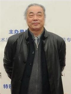濮安国：中国红木文化研究院院长、全联艺术红木家具专委会专家顾问、著名明式家具学者