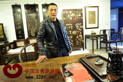 李建新：从经营起家,收藏近百件明清古家具