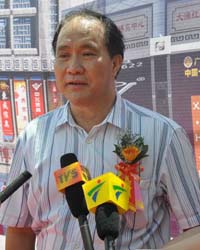 中山市大涌红木协会会长萧照兴
