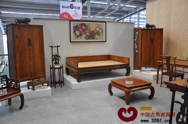 1200万海黄罗汉床惊艳文博会广作文化节