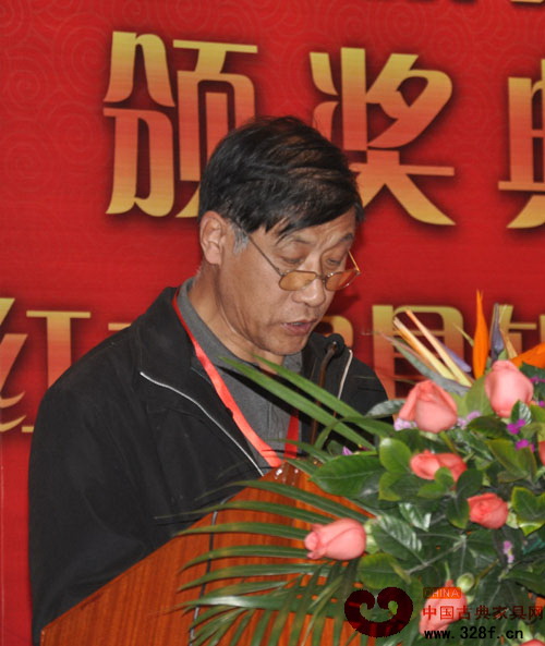 胡德生-故宫博物院研究员,国家文物鉴定委员会委员,古典红木家具专家