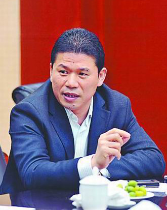 福建三福古典家具有限公司董事长  黄福华