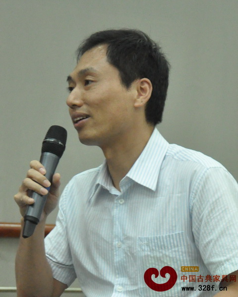 年年红家具（国际）集团副总裁崔坚：把红木家具这个蛋糕做大
