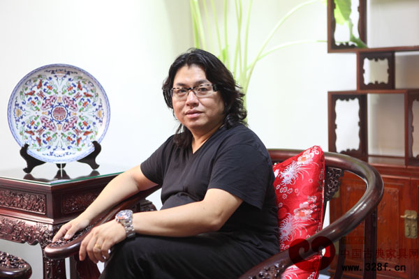 东莞弘开实业有限公司（戴为红木）总裁戴爱国