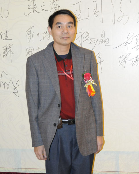 佳能木工机械董事长周绍仪
