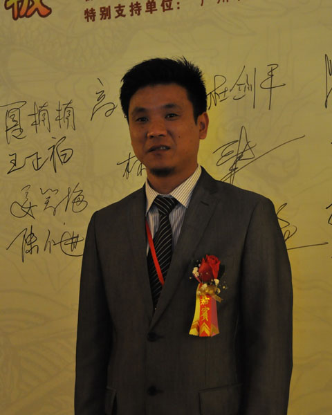 深圳万盛宇家具总经理陆正大