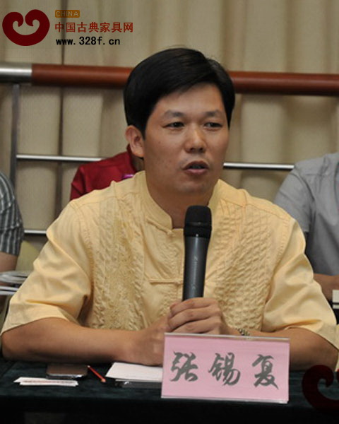东成红木家具有限公司董事长张锡复：用心服务，把售后服务放在第一位