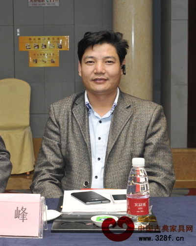 李峰（东阳市明堂红木总经理助理）