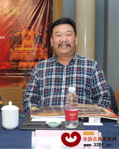 金彪云（东阳明清居红木董事长）