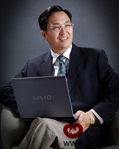 东阳红木家具市场董事长李黎明