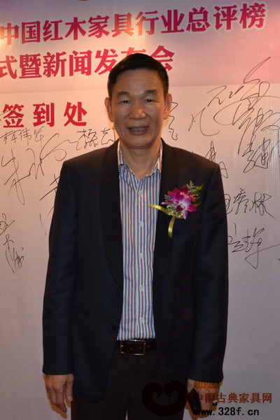 区胜春（中国传统工艺大师、区氏臻品董事长）