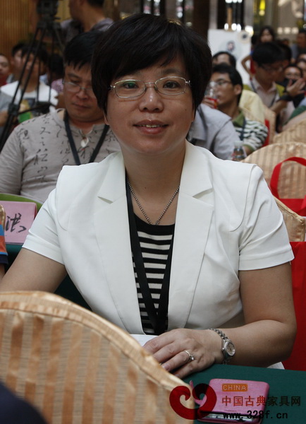 环宇家私总经理苏小萍