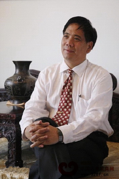 北京劲飞红木家具厂董事长吴新建