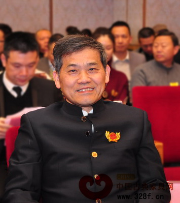 王周：将设计转化为红木生产力