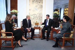 美总统特朗普首次访华，红木家具成闪亮外交名片