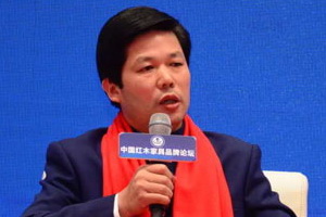 中山东成红木董事长张锡复：红木家具应借助国家平台走向世界