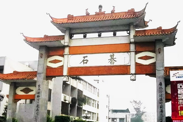 “不求大，求精”　番禺石碁红木市场为“广州人”带来好家具