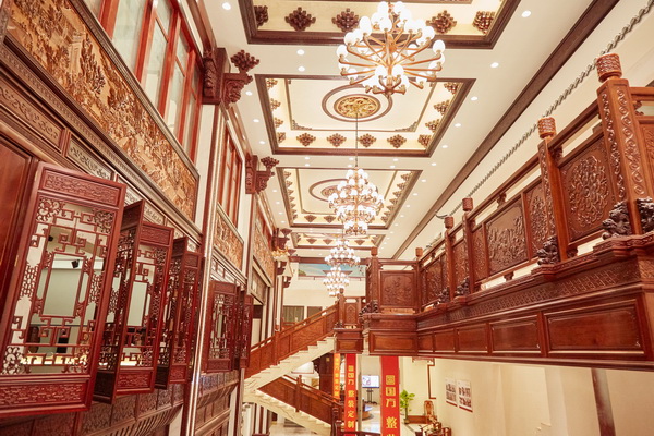 红木整装另辟蹊径  国方家居让大宅庭院变身美好中式家