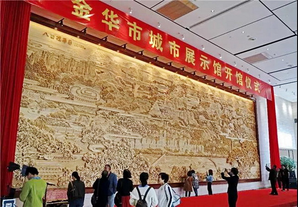 一周红木天下事：近150平方米世界最大单幅木雕作品亮相浙江金华 | 第55期