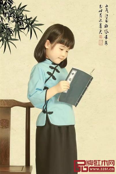 孩子与红木家具同框，俏皮中又显诗意（图片来源：童美儿童摄影）