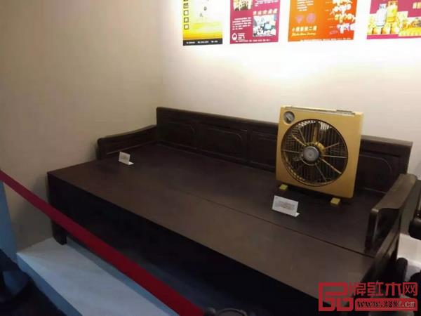  由大涌镇鸿发家具提供的展品罗汉床沙发