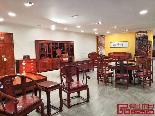 陈王阁红木矢志如一做优质缅花家具 陈王阁红木矢志如一做优质缅花家具