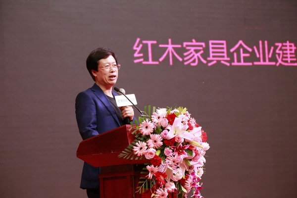 许柏鸣：红木家具企业建立独特竞争优势的战略革新
