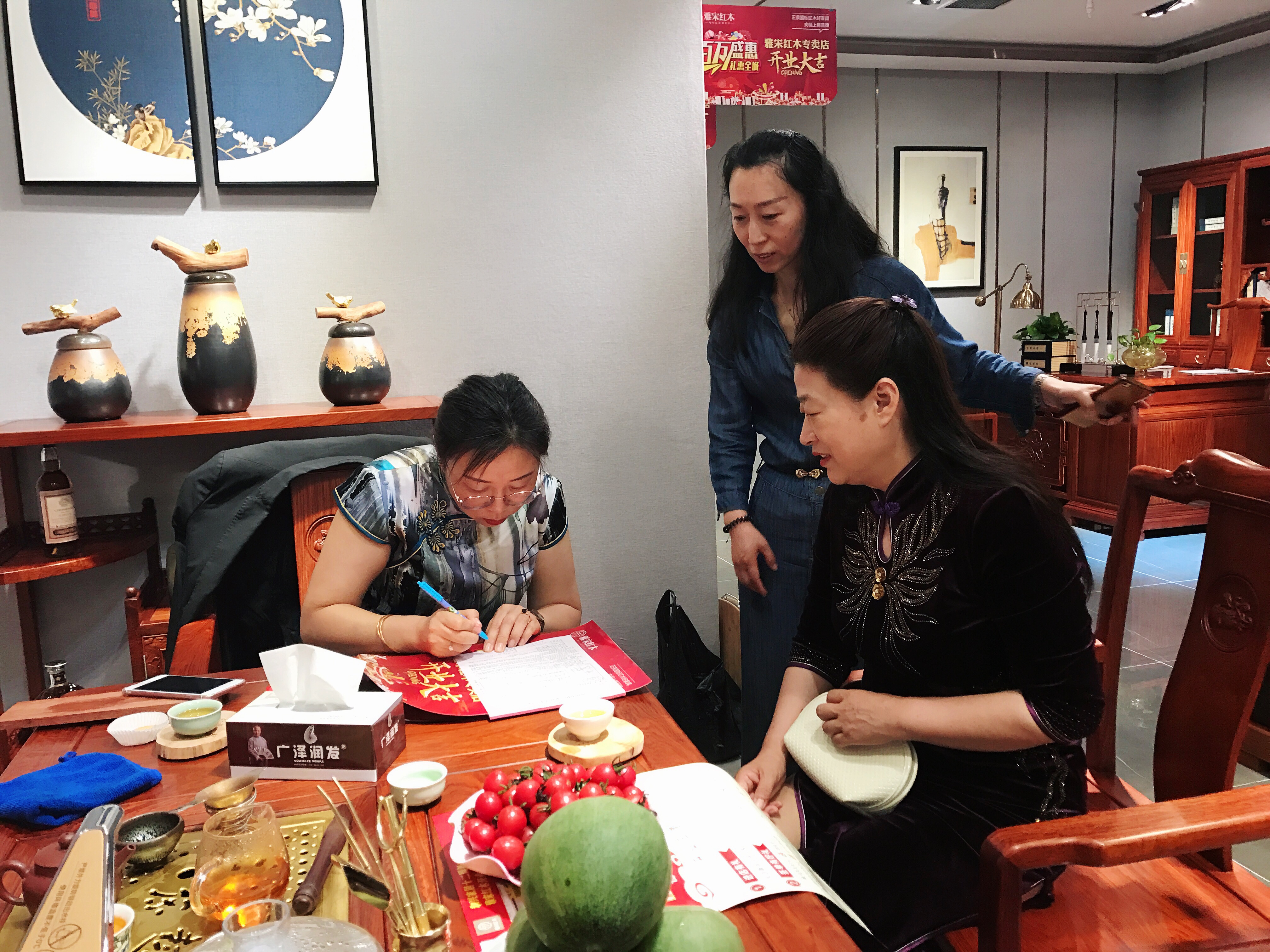 开店没生意？雅宋红木是这样帮经销商赚钱的