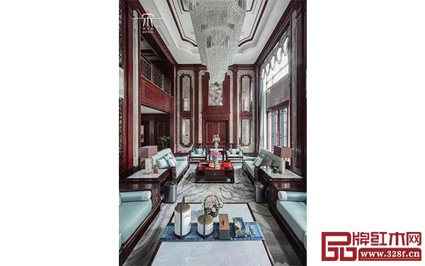 当代中式风格的复式挑高客厅(家具品牌为东成文宋) 当代中式风格的复式挑高客厅(家具品牌为东成文宋)