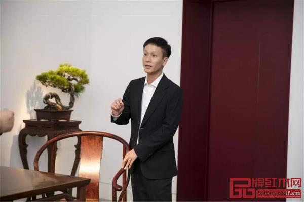 也听听总经理区锦泽,讲讲那些蕴藏在经典明式家具中的美和艺术 也听听总经理区锦泽,讲讲那些蕴藏在经典明式家具中的美和艺术