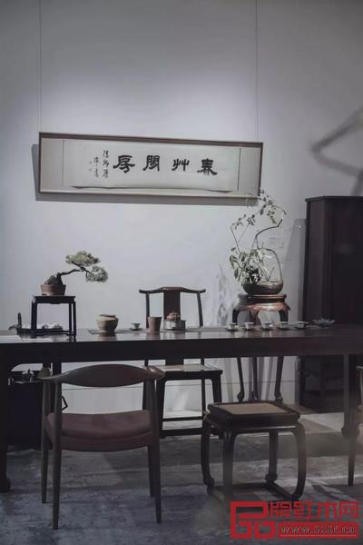 汲古涵今:区氏家具携手佳士得呈现极致“当代书房艺术”展 汲古涵今:区氏家具携手佳士得呈现极致“当代书房艺术”展